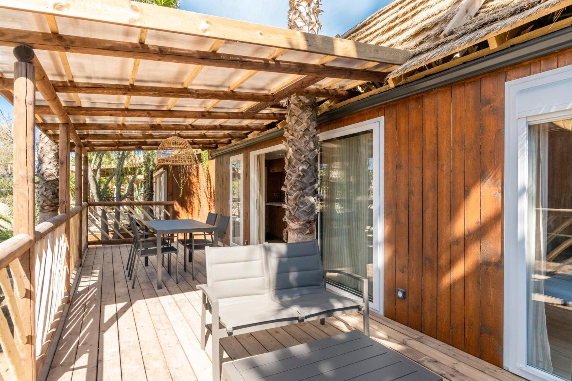 Toison D'Or Hotel รามาตูแอล ภายนอก รูปภาพ A pergola in a garden